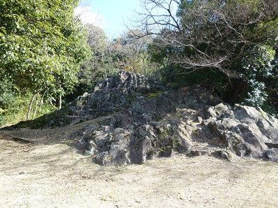 丸亀城かぶと岩