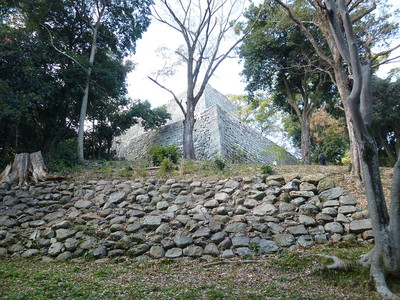 丸亀城　生駒氏時代の野面積み石垣