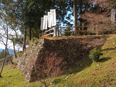 出丸櫓跡付近の石垣