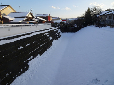 雪化粧の中ノ門堀跡