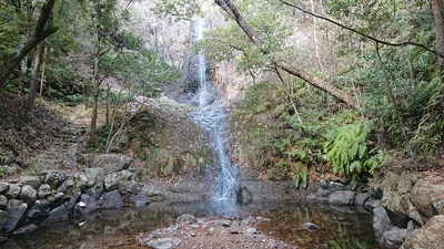 深谷の滝