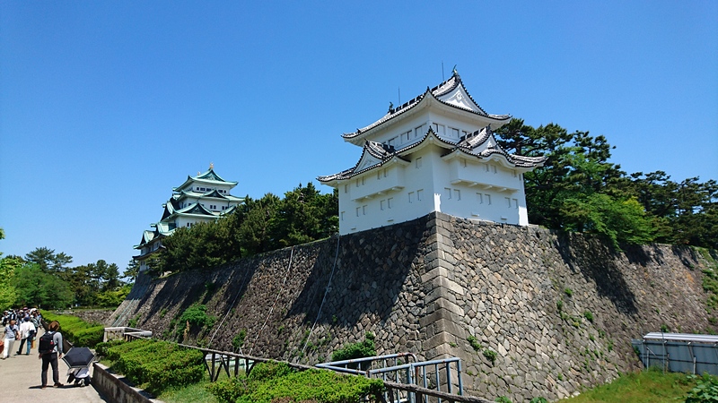 西南隅櫓と大天守