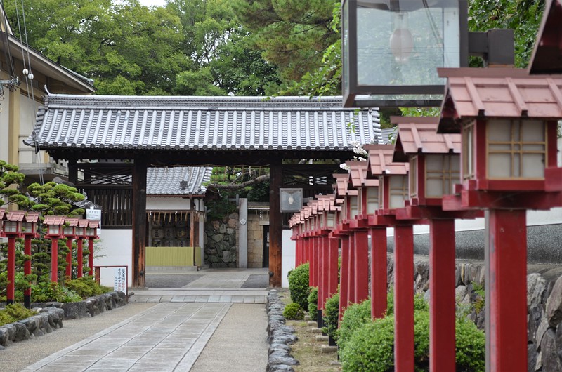 茨木神社にある移築搦手門