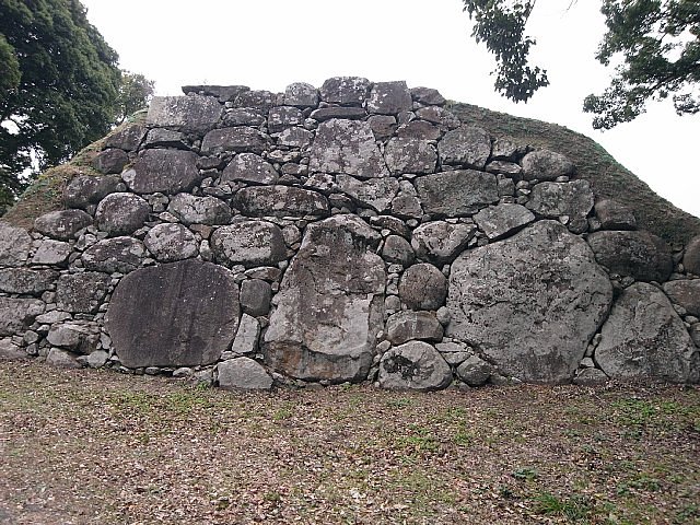 三の丸櫓台石垣