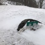 雪に埋もれた主郭の標示