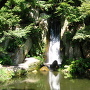 庭園の滝