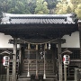 跡地に建つ田間神社