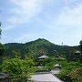 最寄りの壺阪寺からみた高取山です。