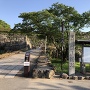 入口の城址の石碑