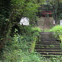 神社への階段