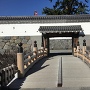 銅門の一の門と住吉橋
