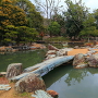 武蔵の庭園、青石の橋と中島