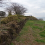 一揆勢の仮設小屋跡