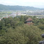 伊賀上野城天守閣最上階より見た芭蕉庵