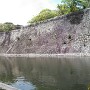 大阪城の高石垣と水堀