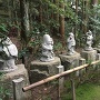登り口にある七福神像