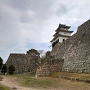 丸亀城の天守と石垣