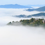 備中松山城 雲海に浮かぶ天空の城[提供：photojapan / Adobe Stock]