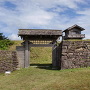桝形門と本丸門