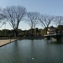 和田倉噴水公園から桜田二重櫓を見る
