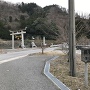 登り口は、鳥羽上の八幡神社近くにあります