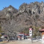 蜜岩神社からの岩櫃山