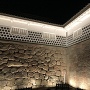 ライトアップされた石川門桝形の石垣