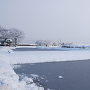 雪に覆われた城址