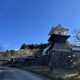 岩村歴史資料館前に建つ太鼓櫓