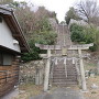 塩釜神社の鳥居と石段