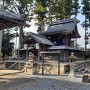篠村八幡宮の本殿と「足利高氏旗あげの地」碑