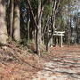 本丸竃門神社の入り口付近