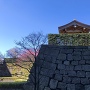 福井城天守台下段の石垣と福の井