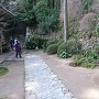 龍潭寺山門の枡形通路と石垣