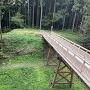 復元木橋と空堀(本丸側から)