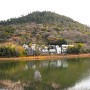 室山城全景と奥の池