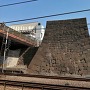 JR飯田橋総武線ホームから見える牛込門の石垣