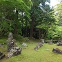 北畠氏館跡庭園の立石と石群