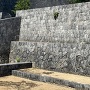 わずかに残る王朝時代の石垣
