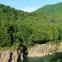 野原城 飛騨川越しの遠景（西より）