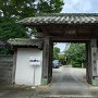 転輪寺に移築された城門