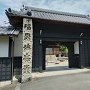 世義寺にある移築門