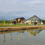 土橋と資料館側水堀