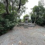 天守山に残る祠