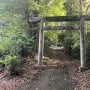 主郭への登城口になる天神社の鳥居