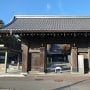 旧豊岡県庁の正門