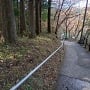 鬼怒川へと続く道