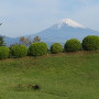 すり鉢曲輪内から富士山
