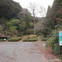 登山道入口とハイキングコース案内板