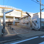 御劔小学校と御剱コミュニティセンター